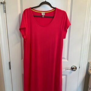 Cupio coral and Lime Green Trim Top xl